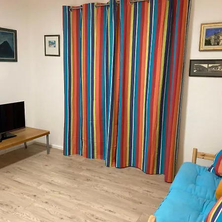 Spacious Seaside House * Kučište